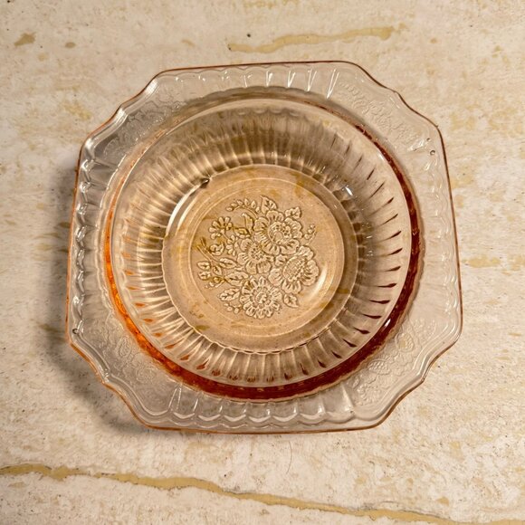 Vintage Mayfair Open Rose Pink Depression Glass Small Square Fruit Bowl - Picture 4 of 10